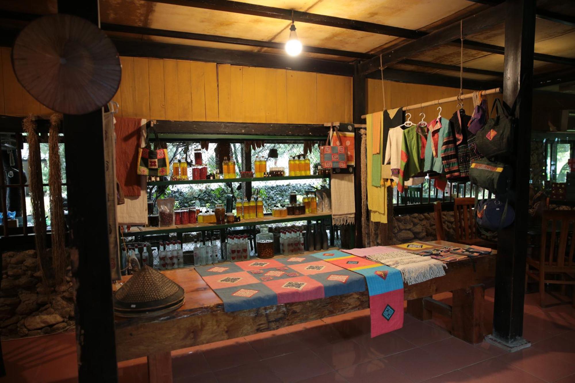 Ha Giang Historic Hotel & Tours Экстерьер фото